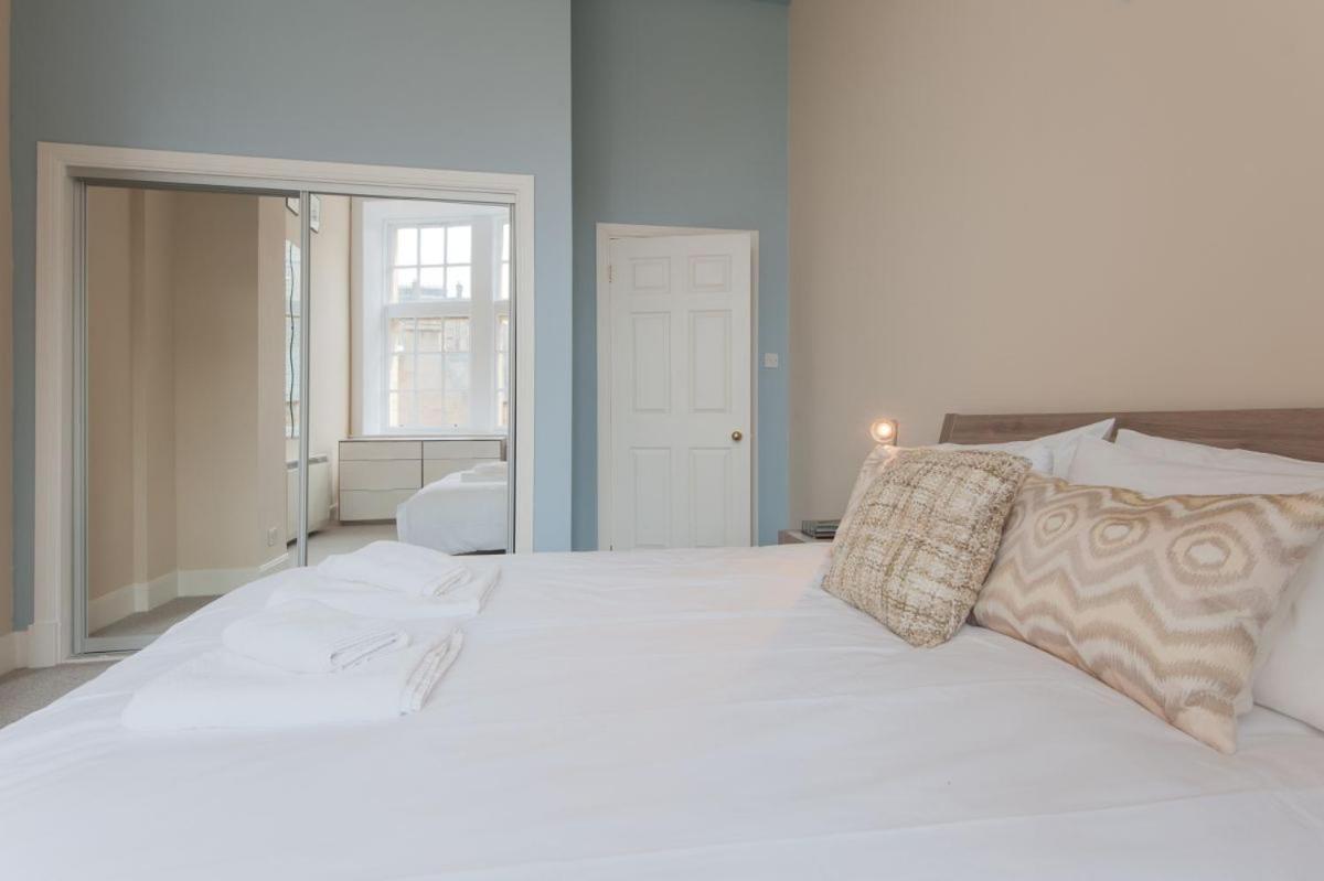 Royal Mile Mansions By Edinburgh City Apartments Экстерьер фото